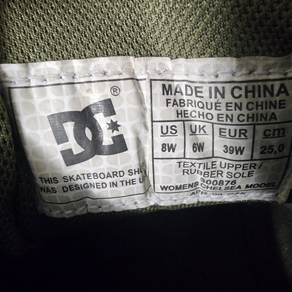 DC Shoes Women's Size 8W Chelsea Model - Picture 6 of 6